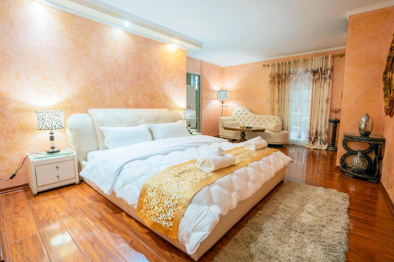 Zobo Hotel Shkodra Kültér fotó